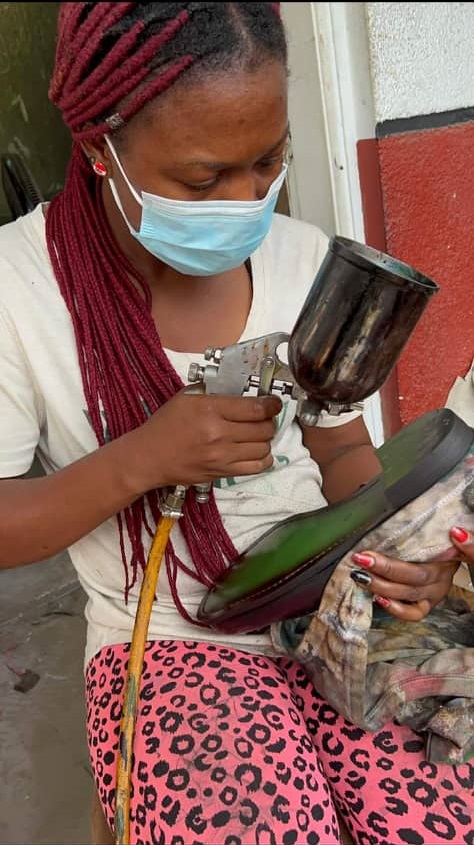 Cordonnerie artisanale ivoirienne : un patrimoine précieux, un art d’exception